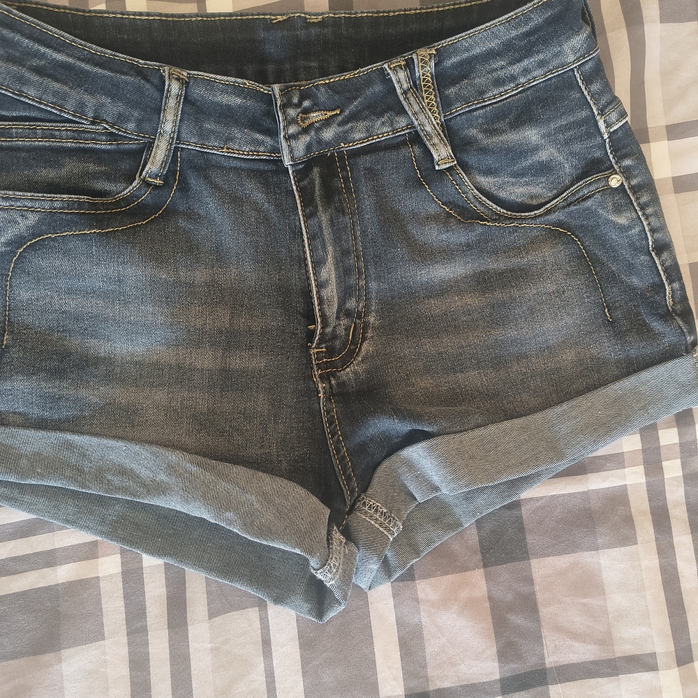 ROMWE Classic Blue Jean Shorts